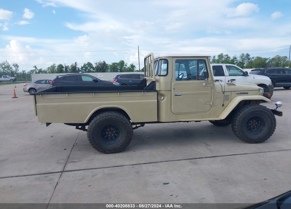 1977 TOYOTA PICKUP VIN: FJ45151361