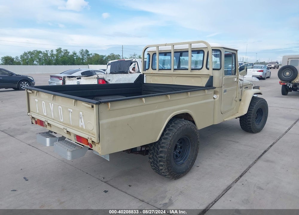 1977 TOYOTA PICKUP VIN: FJ45151361