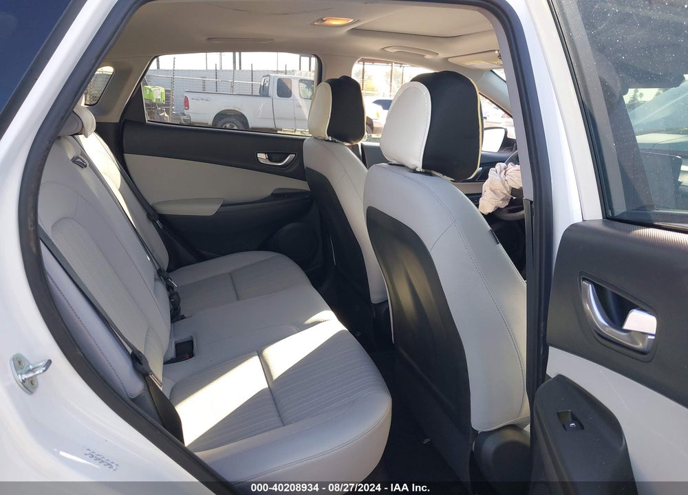 2022 HYUNDAI KONA SEL VIN: KM8K3CABXNU778691