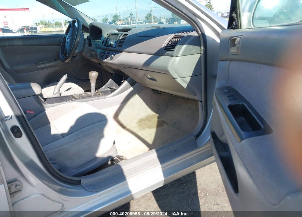 2003 TOYOTA CAMRY LE VIN: 4T1BE32K03U648506