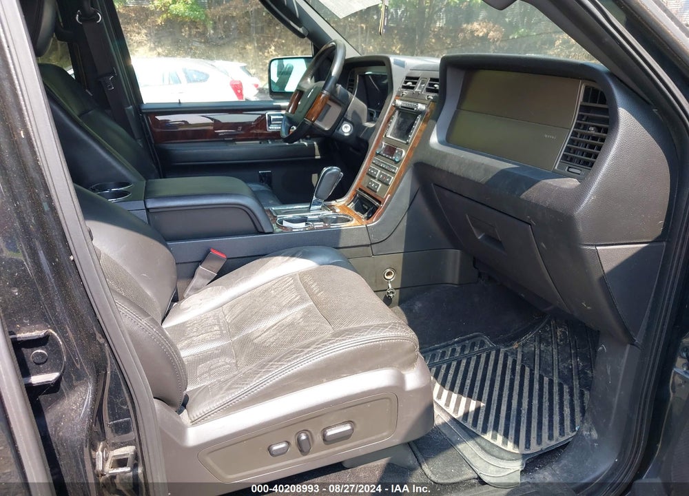 2011 LINCOLN NAVIGATOR VIN: 5LMJJ2J51BEJ07340
