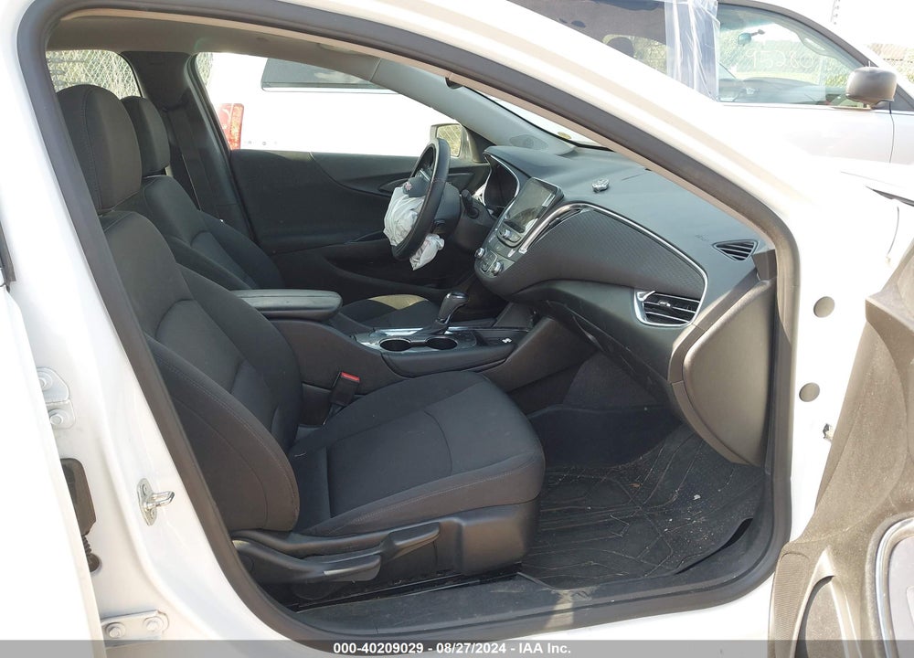 2018 CHEVROLET MALIBU LT VIN: 1G1ZD5ST6JF273712