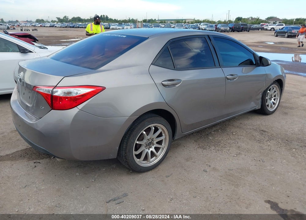 2015 TOYOTA COROLLA LE VIN: 5YFBURHE7FP272108