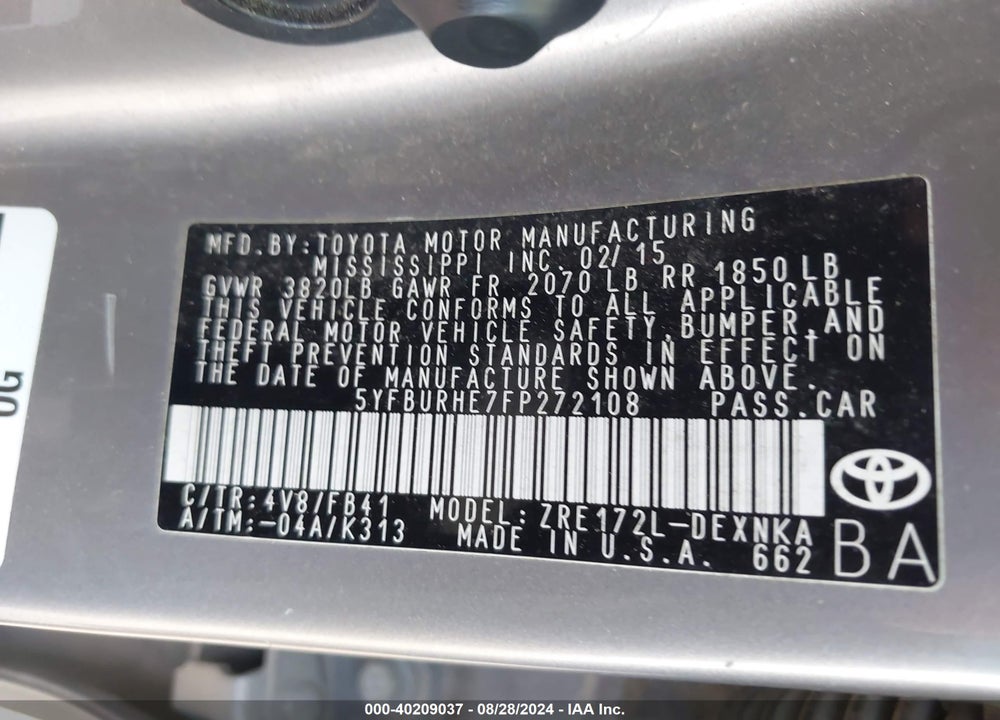 2015 TOYOTA COROLLA LE VIN: 5YFBURHE7FP272108