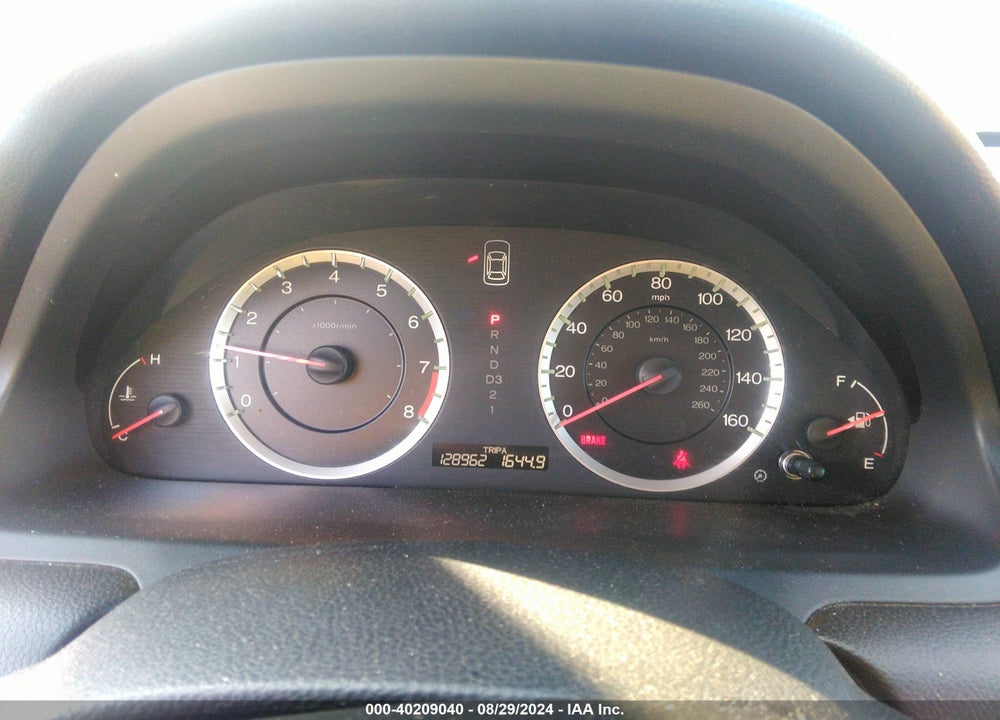 2011 HONDA ACCORD 2.4 EX-L VIN: 1HGCP2F85BA104077