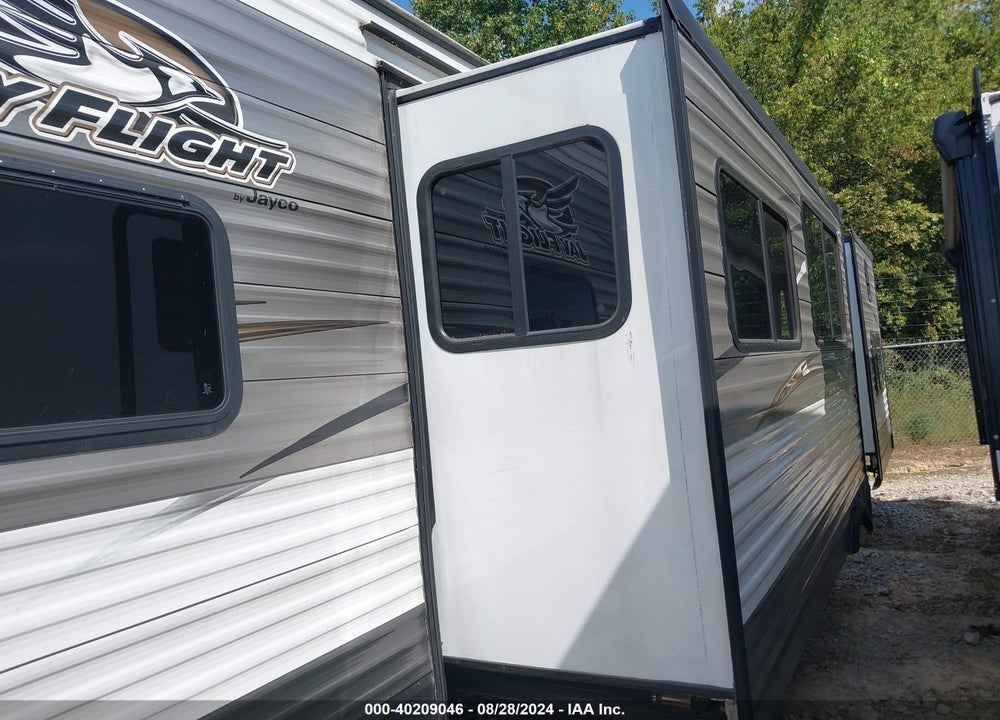 2018 TRAILER JAYCO TRAVEL VIN: 1UJBJ0BTXJ1TR0839