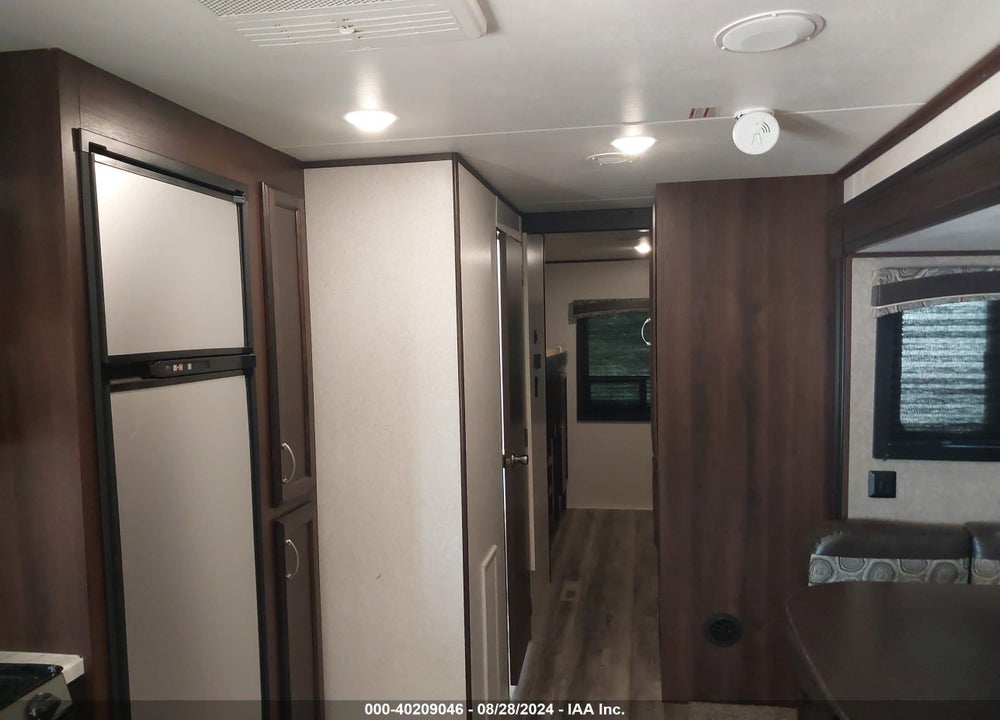 2018 TRAILER JAYCO TRAVEL VIN: 1UJBJ0BTXJ1TR0839