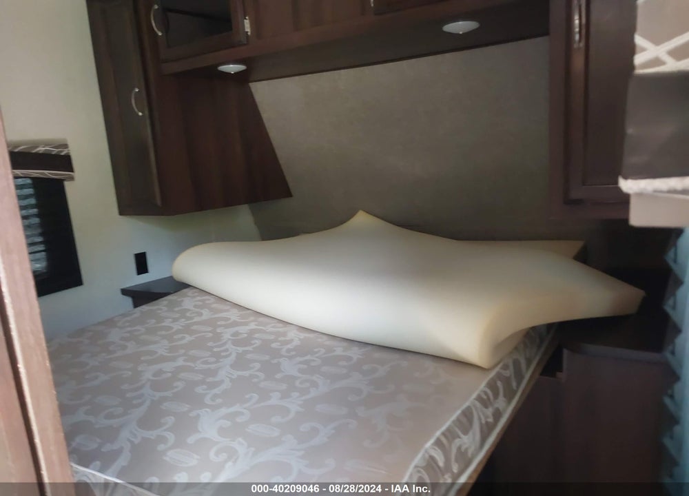 2018 TRAILER JAYCO TRAVEL VIN: 1UJBJ0BTXJ1TR0839