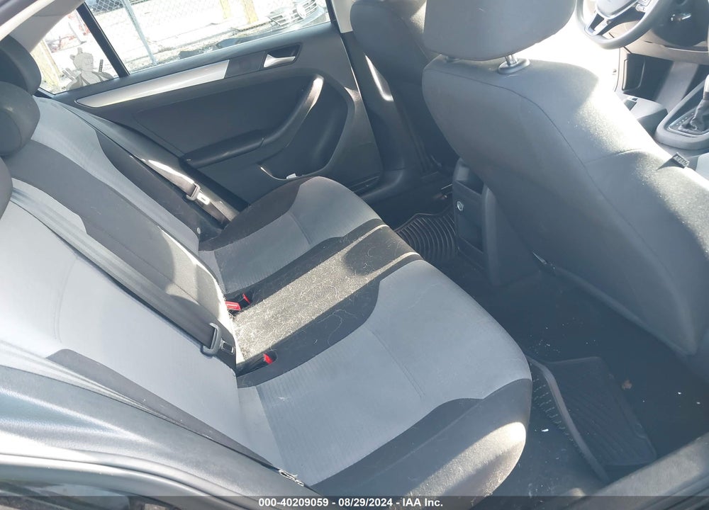 2017 VOLKSWAGEN JETTA 1.4T S VIN: 3VW2B7AJXHM243209
