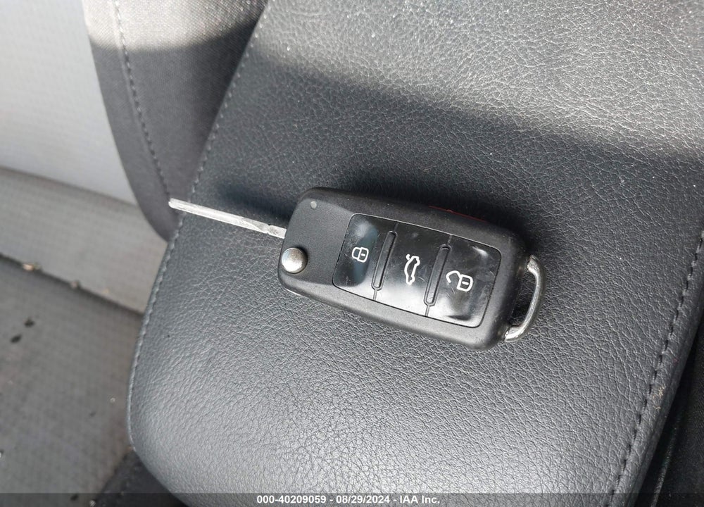 2017 VOLKSWAGEN JETTA 1.4T S VIN: 3VW2B7AJXHM243209
