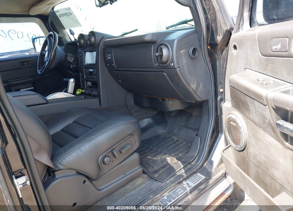 2005 HUMMER H2 SUV VIN: 5GRGN23U75H100498