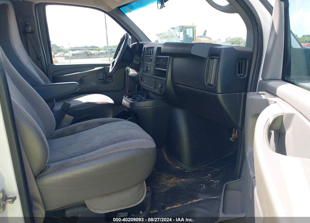 2015 GMC SAVANA 2500 WORK VAN VIN: 1GTW7FCFXF1904935