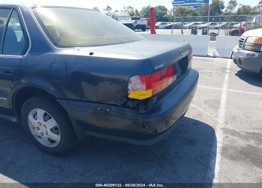 1992 HONDA ACCORD LX/EX VIN: JHMCB7651NC040580