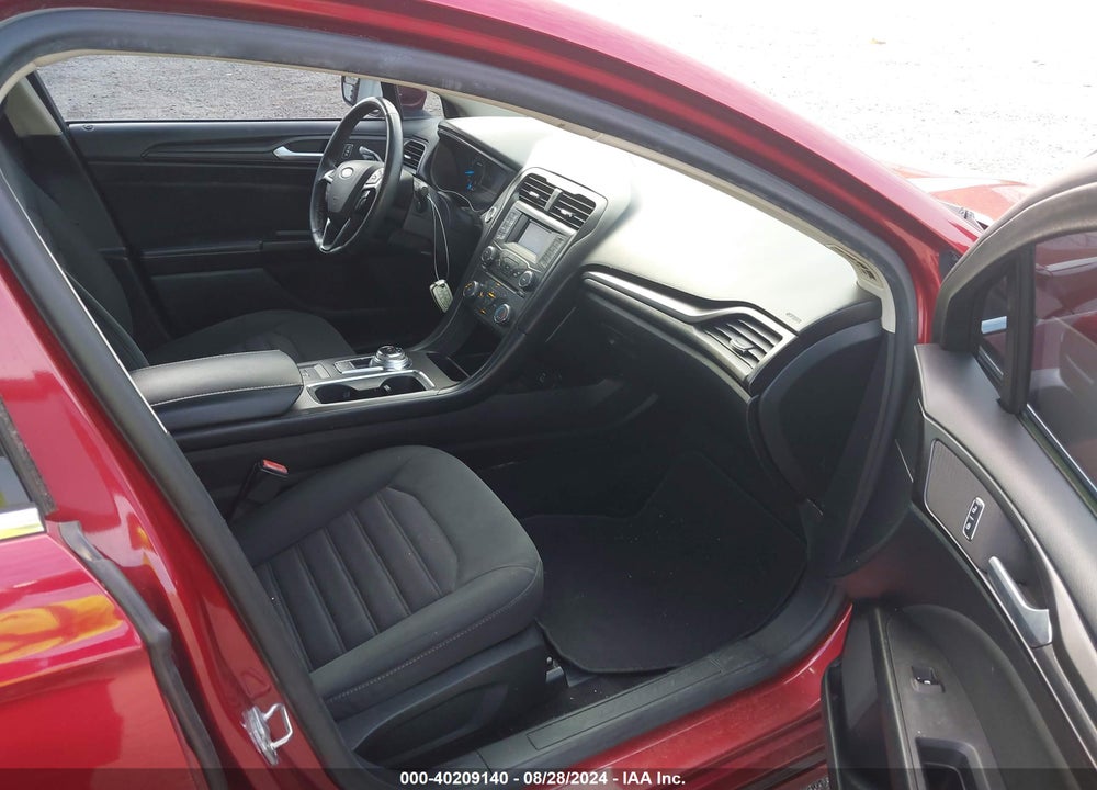 2018 FORD FUSION S VIN: 3FA6P0G73JR238134