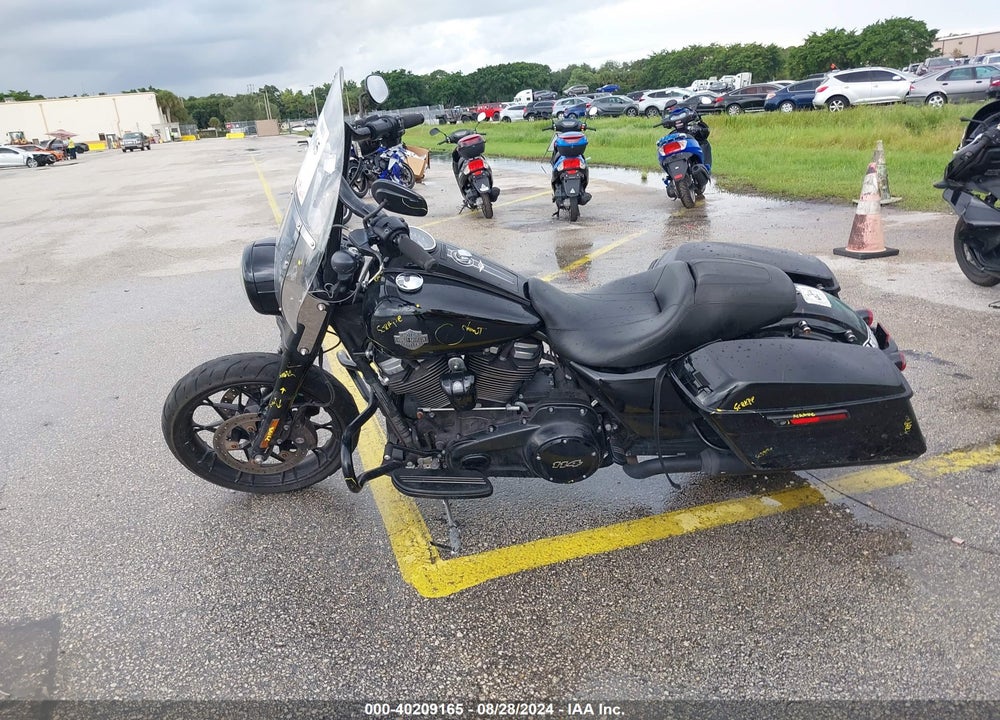 2022 HARLEY-DAVIDSON FLHRXS VIN: 1HD1KVP1XNB658364