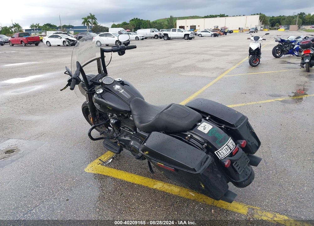 2022 HARLEY-DAVIDSON FLHRXS VIN: 1HD1KVP1XNB658364