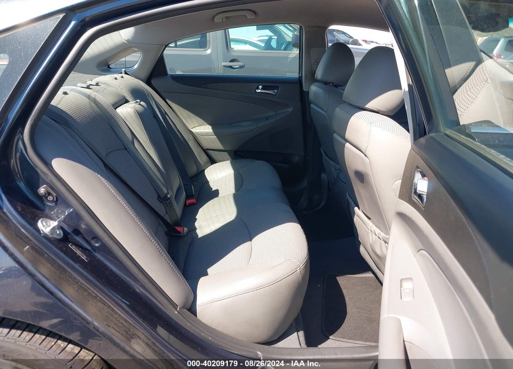 2011 HYUNDAI SONATA VIN: 5NPEC4AB6BH271106