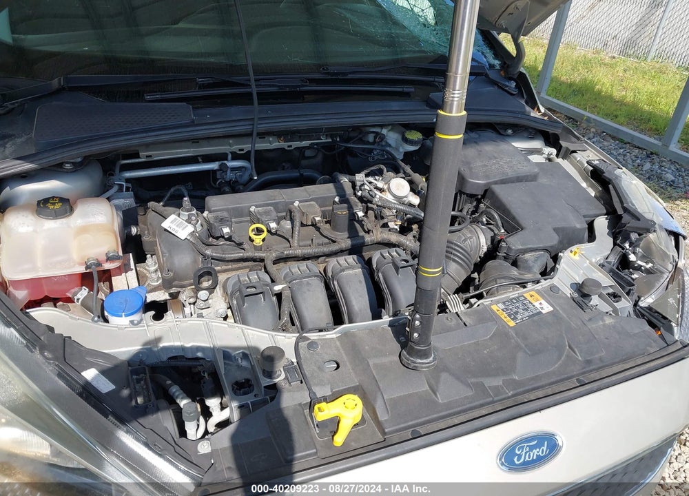 2016 FORD FOCUS SE VIN: 1FADP3F23GL373409