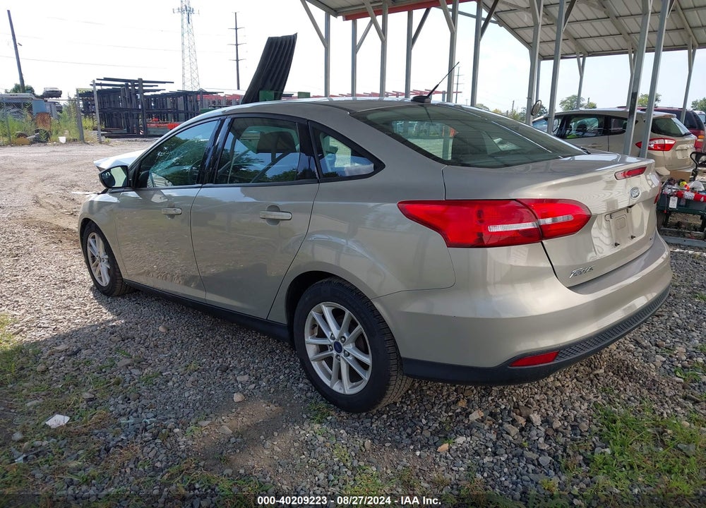2016 FORD FOCUS SE VIN: 1FADP3F23GL373409