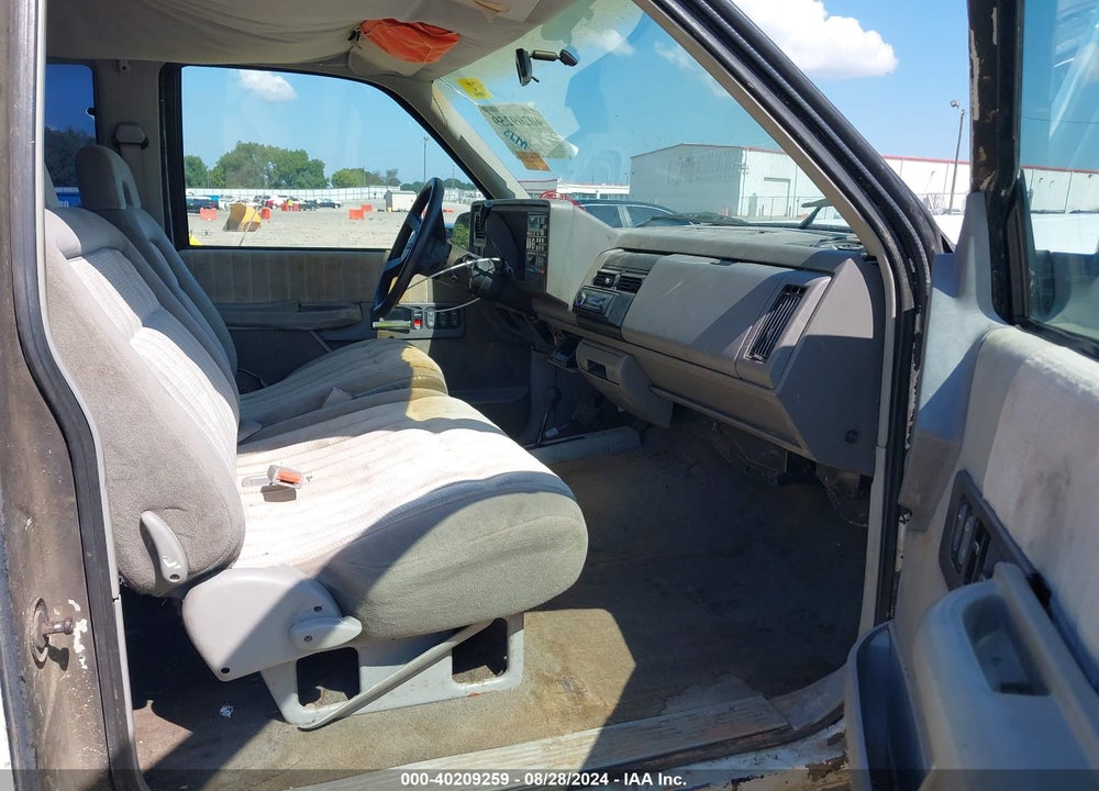 1994 CHEVROLET GMT-400 K1500 VIN: 2GCEK19K1R1180178