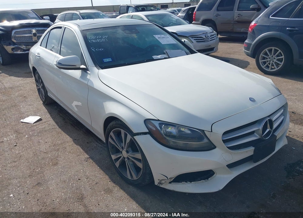 2017 MERCEDES-BENZ C 300 LUXURY/SPORT VIN: WDDWF4JB1HR246732