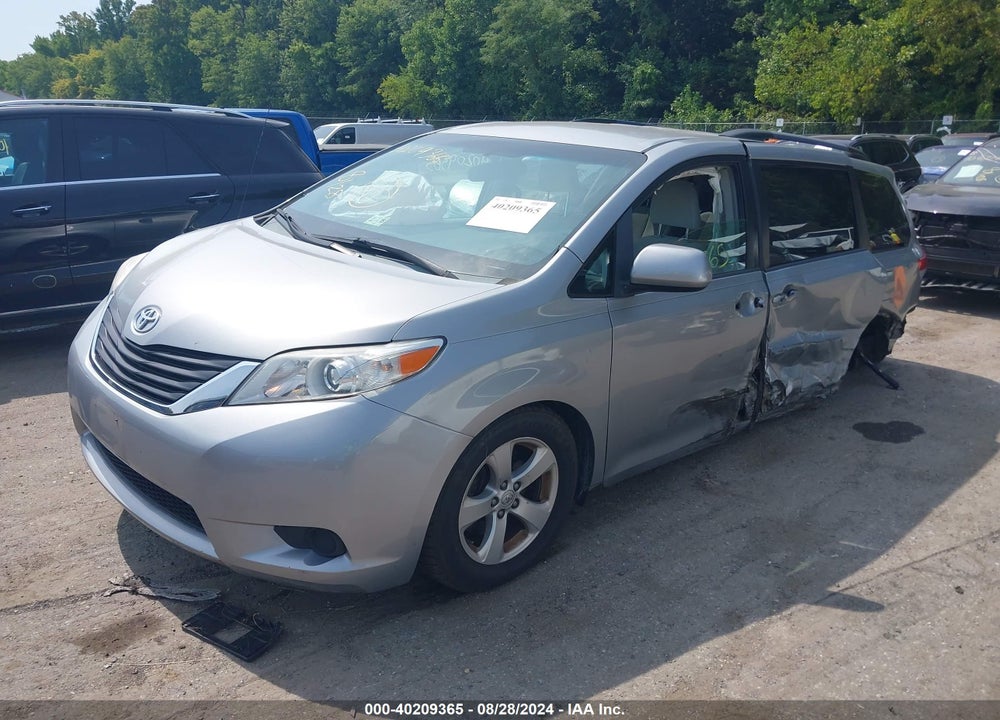 2014 TOYOTA SIENNA LE V6 8 PASSENGER VIN: 5TDKK3DC7ES497996