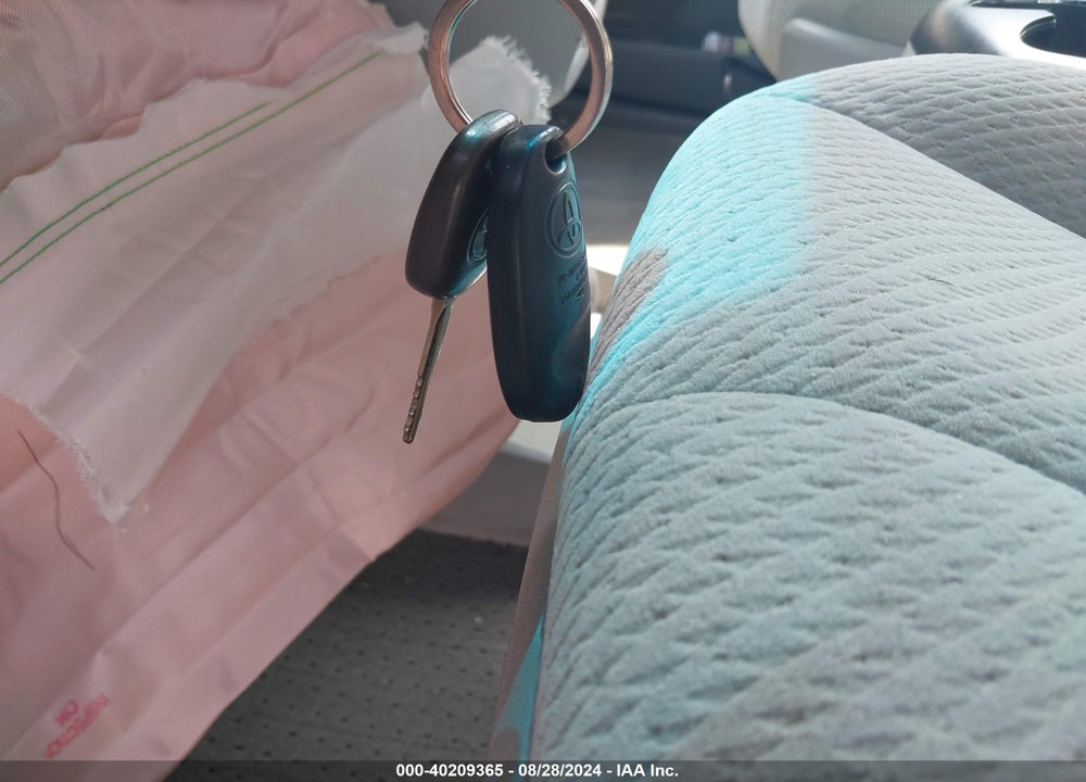 2014 TOYOTA SIENNA LE V6 8 PASSENGER VIN: 5TDKK3DC7ES497996