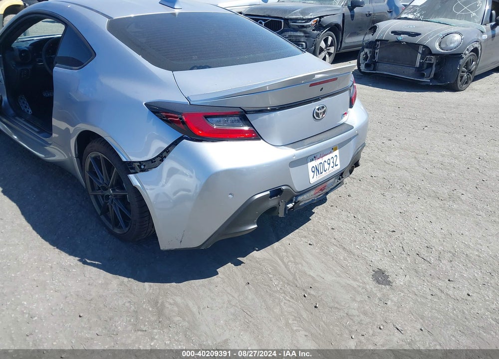 2024 TOYOTA GR86 PREMIUM VIN: JF1ZNBE13R8755010