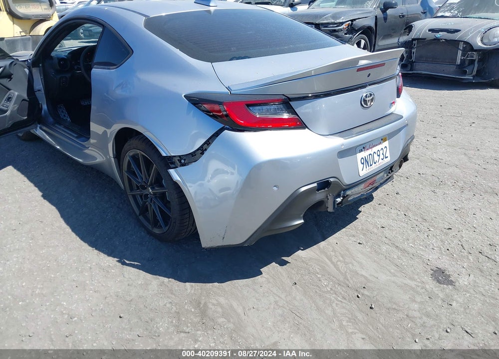 2024 TOYOTA GR86 PREMIUM VIN: JF1ZNBE13R8755010