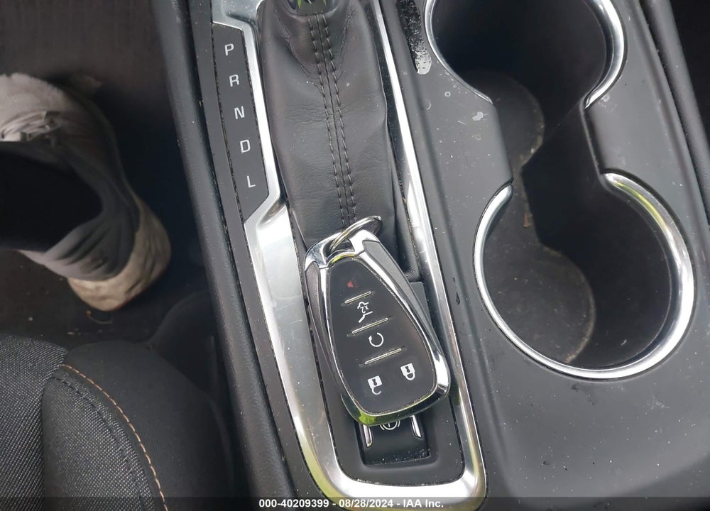 2019 CHEVROLET EQUINOX LT VIN: 2GNAXJEV5K6251558