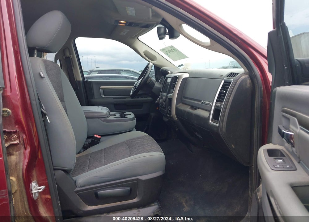 2019 RAM 1500 CLASSIC BIG HORN 4X4 5'7 BOX VIN: 1C6RR7LT4KS707841