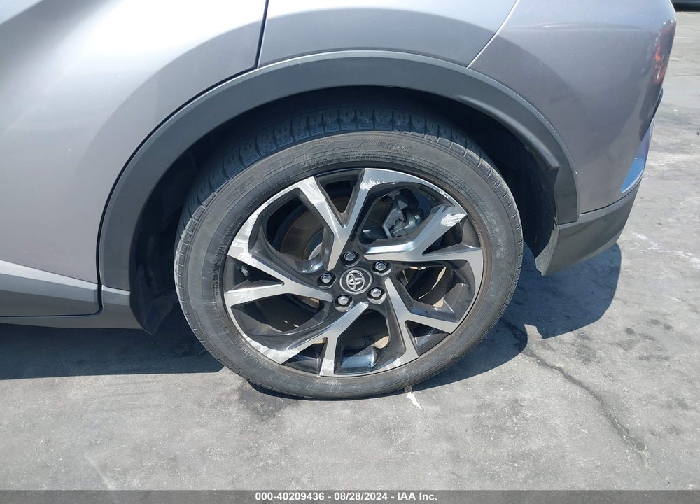 2019 TOYOTA C-HR LIMITED VIN: JTNKHMBXXK1032532
