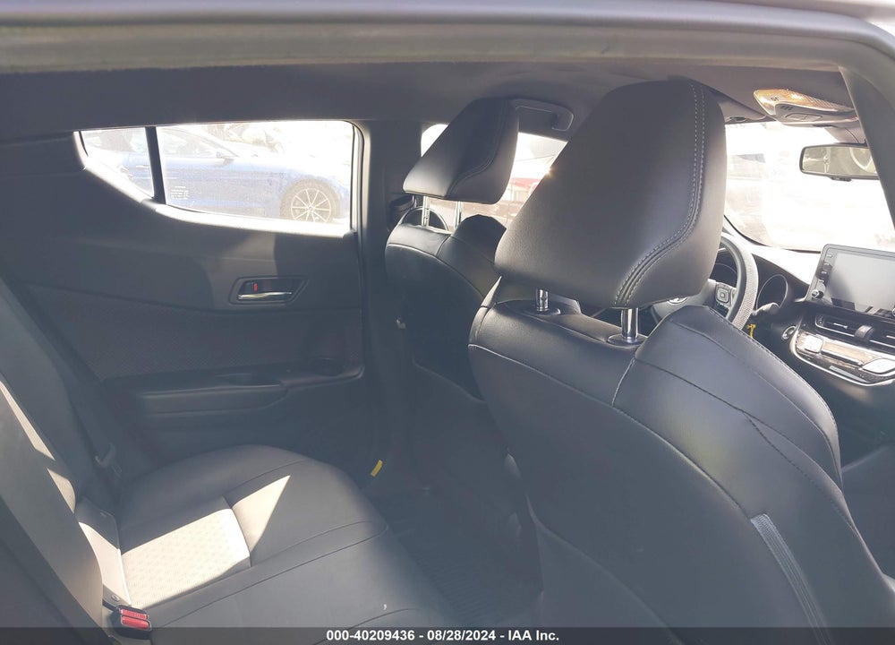 2019 TOYOTA C-HR LIMITED VIN: JTNKHMBXXK1032532