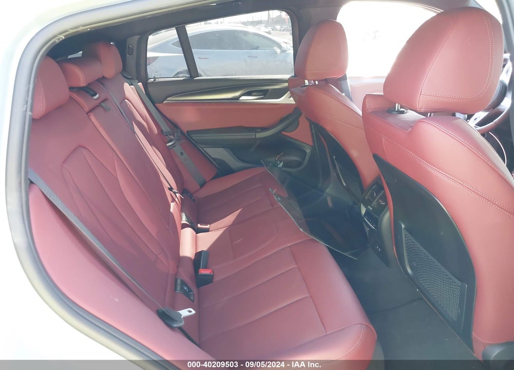 2024 BMW X4 XDRIVE30I VIN: 5UX33DT09R9V02018