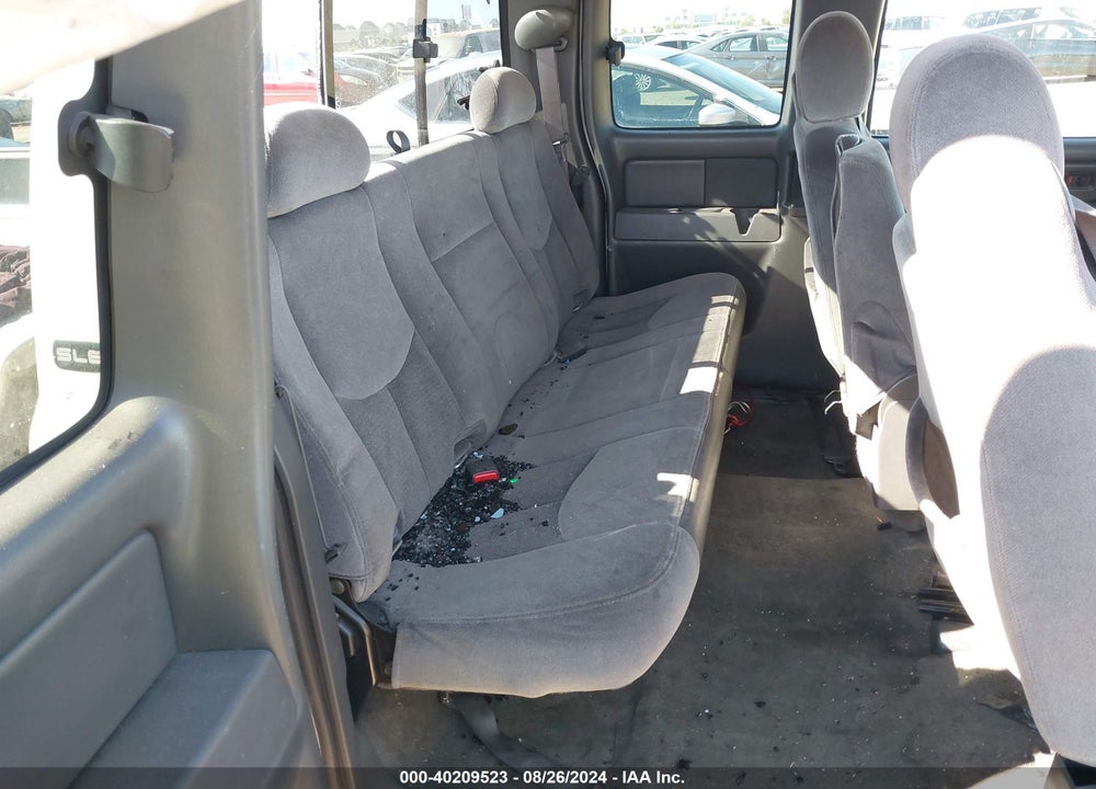 2005 GMC SIERRA 1500 SLE VIN: 1GTEC19T55E192106