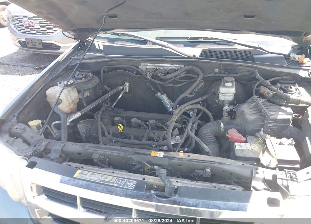 2011 FORD ESCAPE LIMITED VIN: 1FMCU0E7XBKC08042