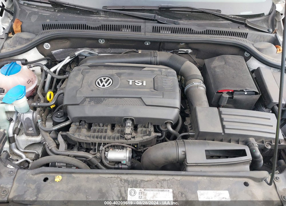 2014 VOLKSWAGEN JETTA 1.8T SE VIN: 3VWD17AJ4EM376653