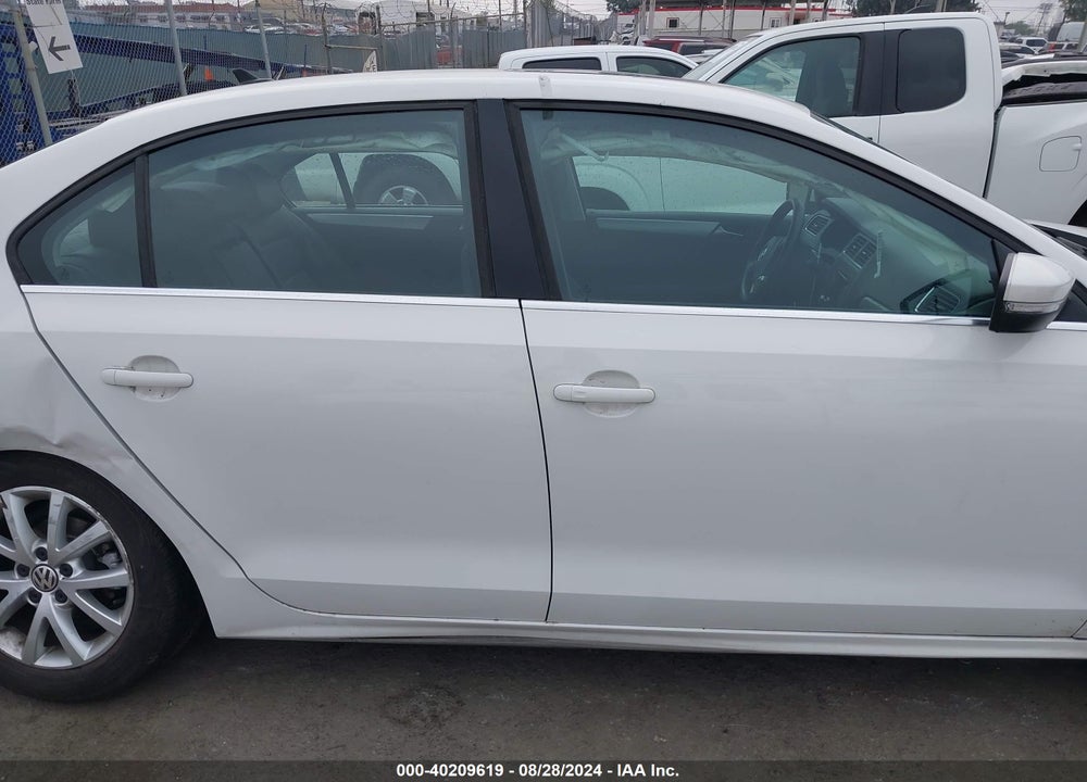 2014 VOLKSWAGEN JETTA 1.8T SE VIN: 3VWD17AJ4EM376653