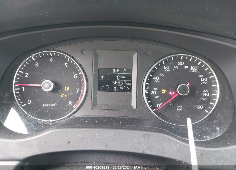 2014 VOLKSWAGEN JETTA 1.8T SE VIN: 3VWD17AJ4EM376653