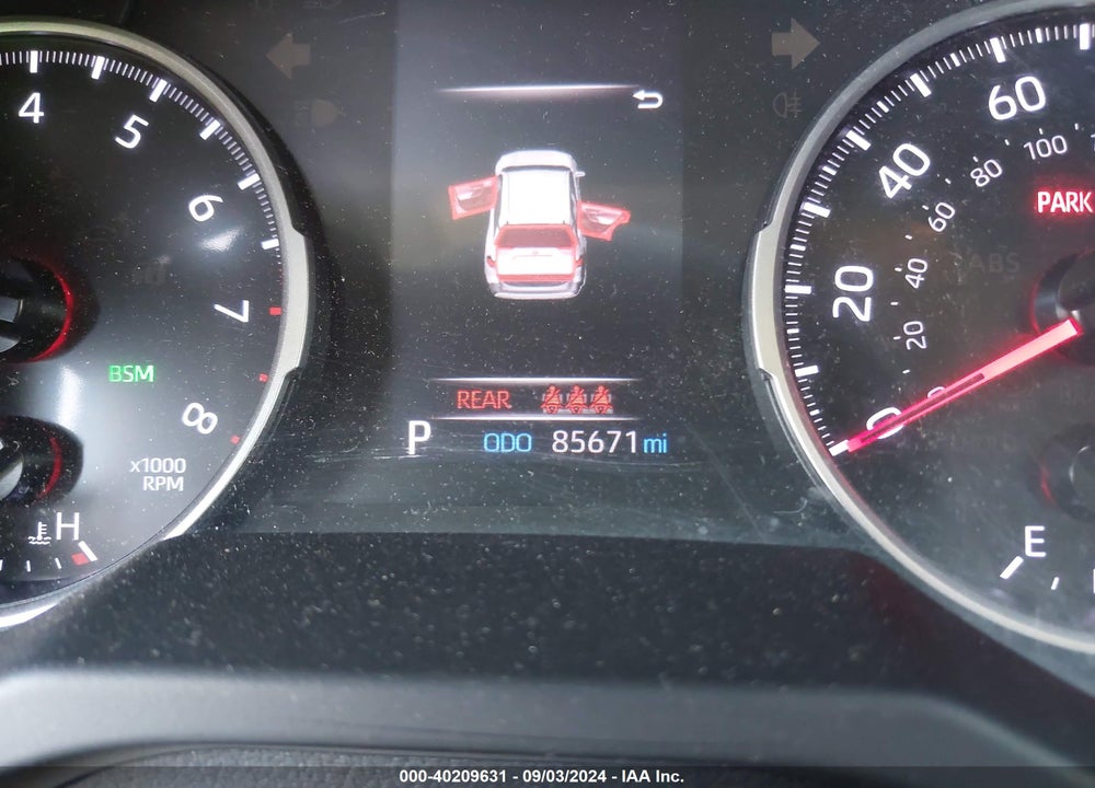 2020 TOYOTA RAV4 XLE PREMIUM VIN: JTMA1RFV0LD529390