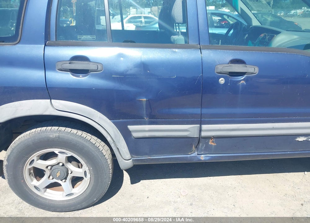 2001 CHEVROLET TRACKER VIN: 2CNBJ734816919150