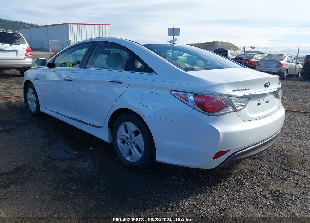 2012 HYUNDAI SONATA HYBRID VIN: KMHEC4A43CA028780