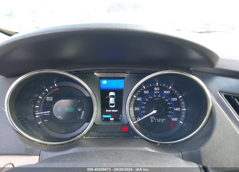 2012 HYUNDAI SONATA HYBRID VIN: KMHEC4A43CA028780