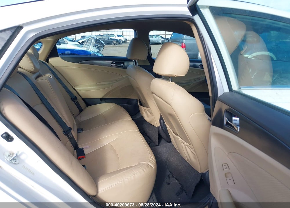 2012 HYUNDAI SONATA HYBRID VIN: KMHEC4A43CA028780