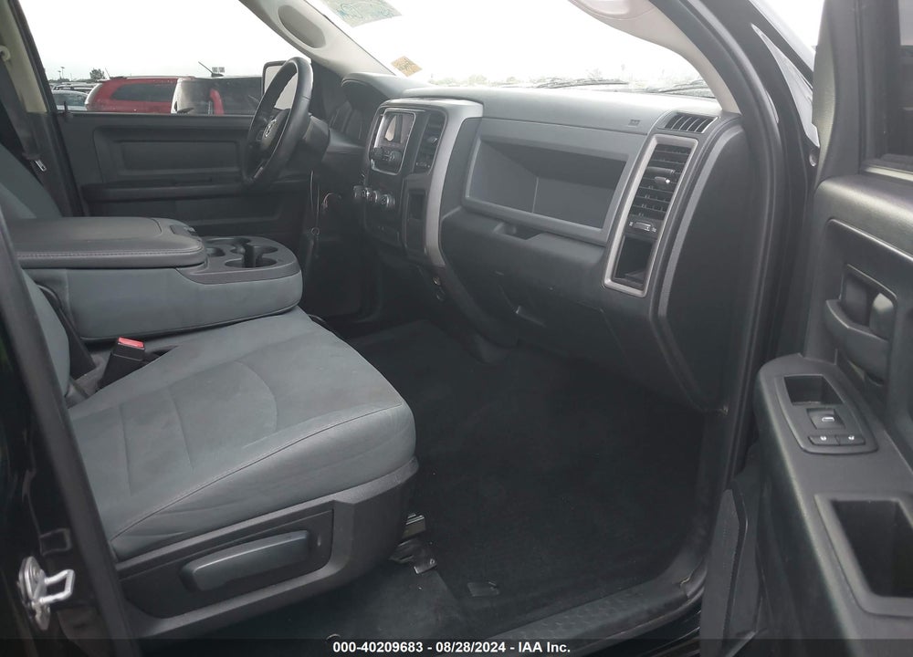 2015 RAM 1500 EXPRESS VIN: 1C6RR6KT3FS542494