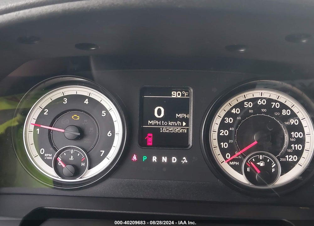 2015 RAM 1500 EXPRESS VIN: 1C6RR6KT3FS542494