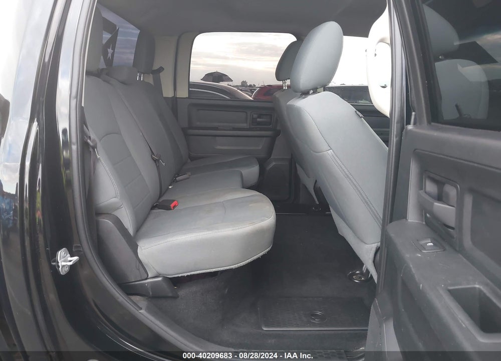 2015 RAM 1500 EXPRESS VIN: 1C6RR6KT3FS542494