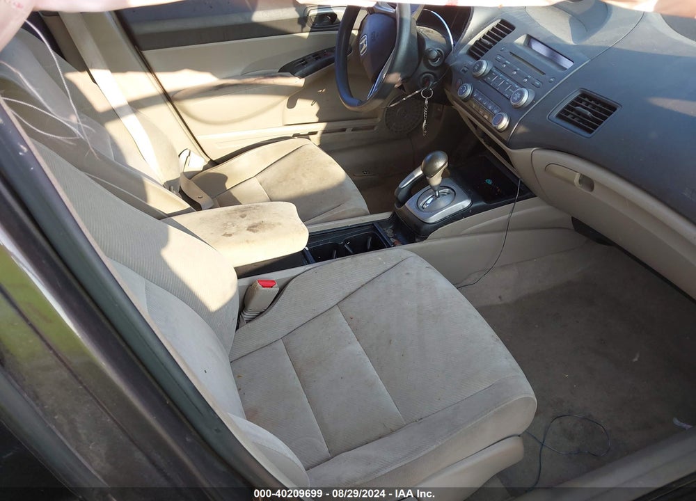 2010 HONDA CIVIC LX VIN: 2HGFA1F52AH528945