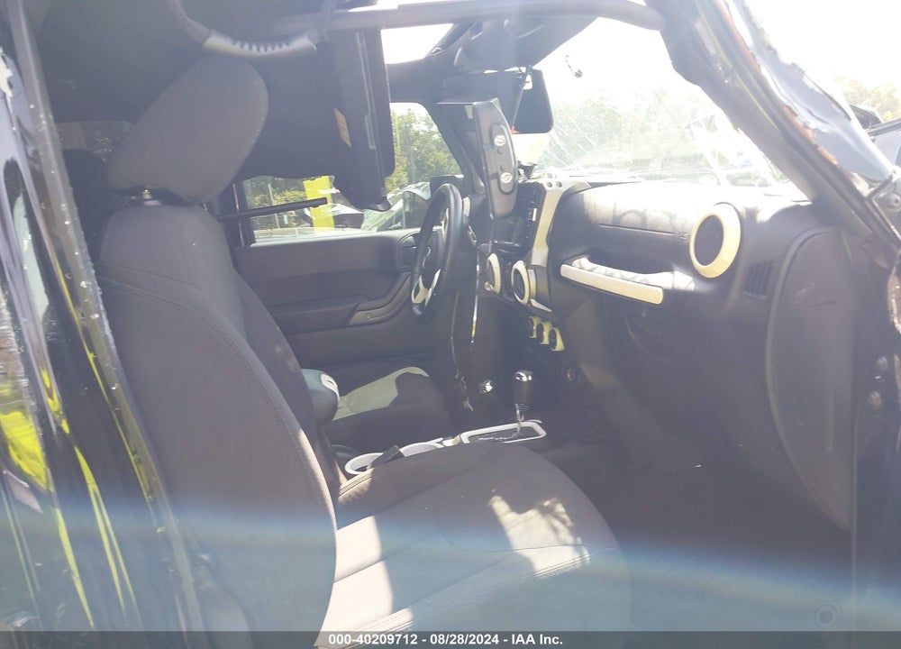 2015 JEEP WRANGLER UNLIMITED SPORT VIN: 1C4BJWDG3FL760690