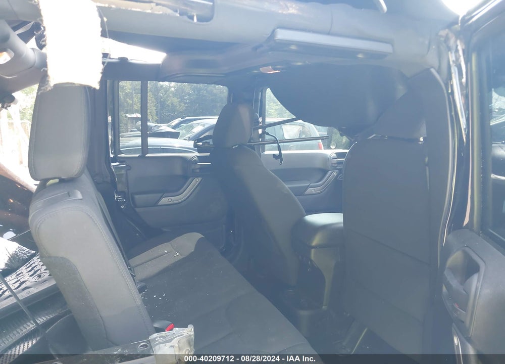2015 JEEP WRANGLER UNLIMITED SPORT VIN: 1C4BJWDG3FL760690